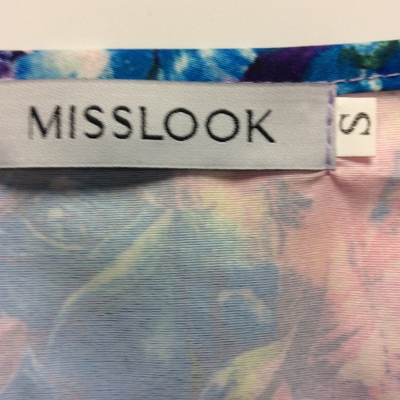 FLORAL V-NECK SHIRT NWOT - Picture 7 of 13